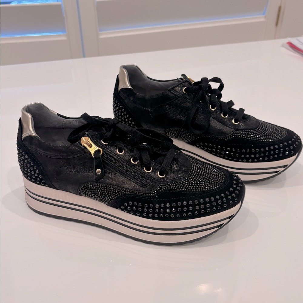 NERO GIARDINI SNEAKERS SZ 39 black bling beautiful! Great condition!